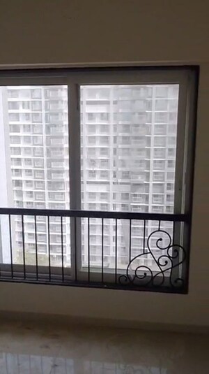 Bedroom in 1 BHK Apartment at Chembur – for Sale