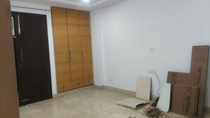 Room in 3 BHK Builder Floor at Kalkaji – for Rent