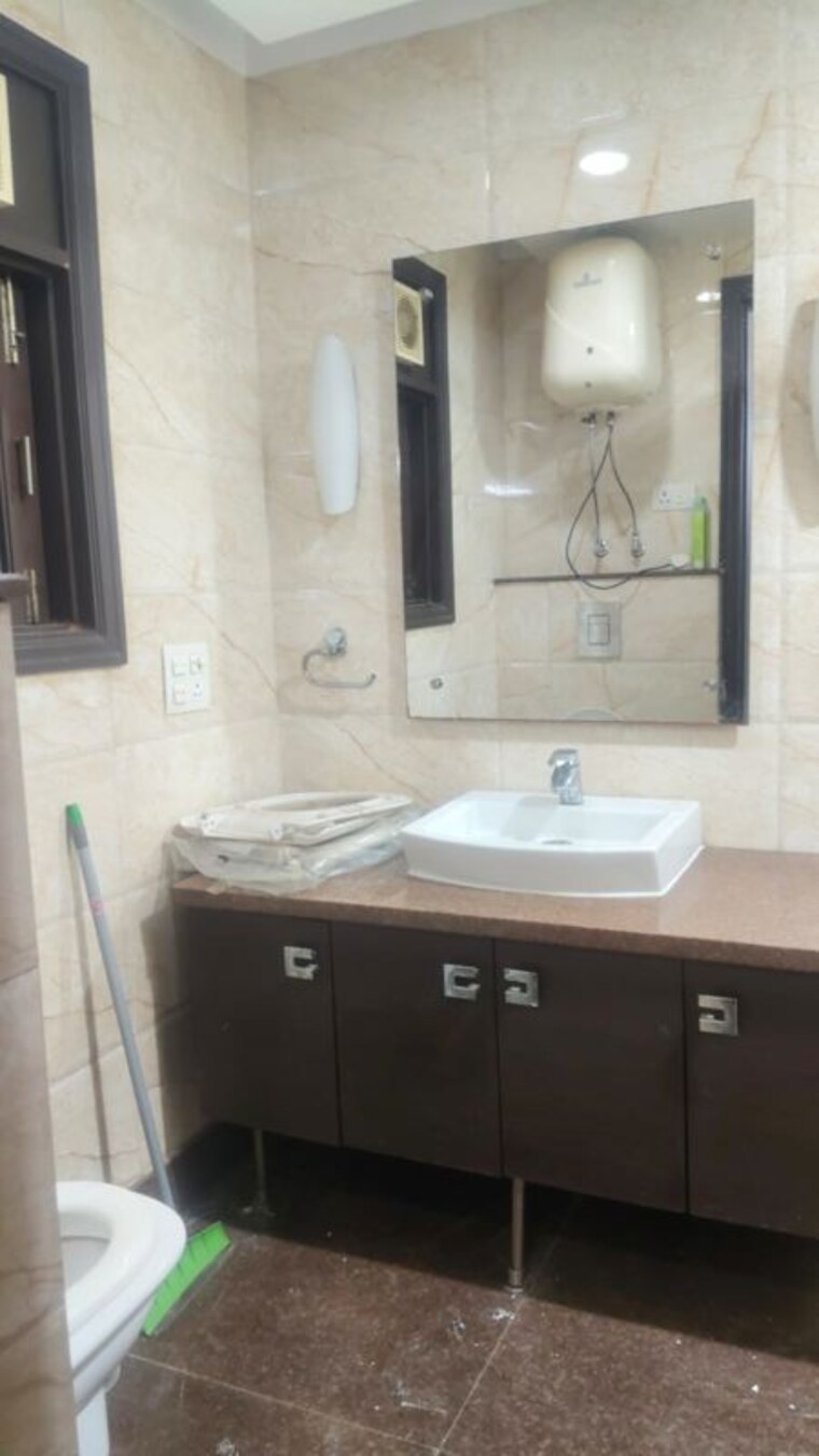 Kitchen, kalkaji 2 Bedroom 200 Sq.Yd. Builder Floor In Kalkaji Delhi 10739628