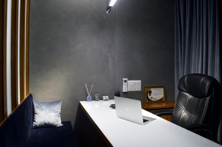 Team Area, mg road Commercial Office Space 2230 Sq.Ft. In Mg Road Indore 10739645