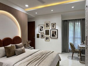 Room in 3 BHK Apartment at Vishveshvariya Nagar – for Sale