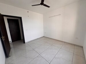 Room in 2 BHK Apartment at Rishita Manhattan, Gomti Nagar – for Rent