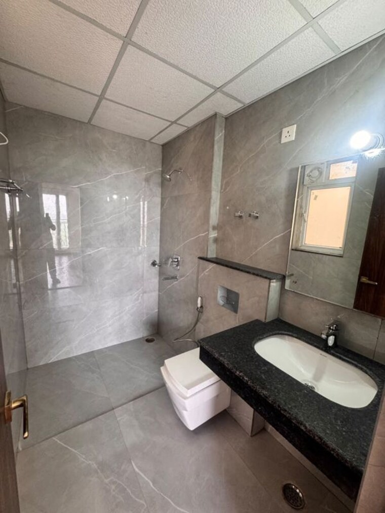 Bathroom, rishita-manhattan 2 Bedroom 1099 Sq.Ft. Apartment In Gomti Nagar Lucknow 10739641
