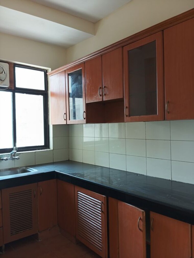 Kitchen, unitech-palms 3 Bedroom 1634 Sq.Ft. Apartment In South City 1 Gurgaon 10739661