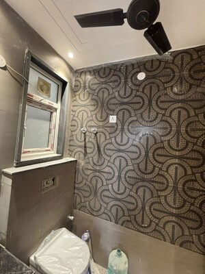Furnished Amenities in 3 BHK Builder Floor at Saket – for Rent