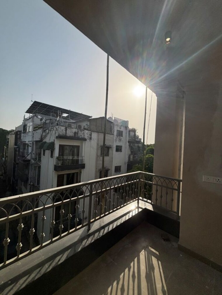 Balcony, saket 3 Bedroom 150 Sq.Yd. Builder Floor In Saket Delhi 10739676