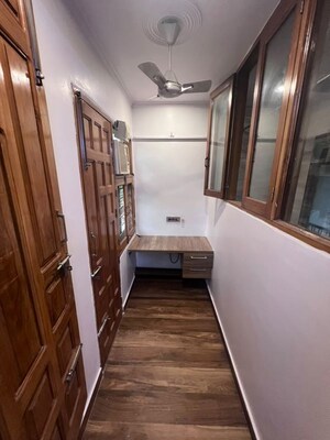  3 BHK Builder Floor at Sector 10a – for Rent
