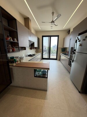 Kitchen in 4 BHK Builder Floor at Sector 21 – for Rent