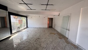 Team Area in  Showroom at Bhatar – for Rent