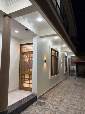 3 BHK Independent House – Exterior View View at Rajpur Road - for Rent