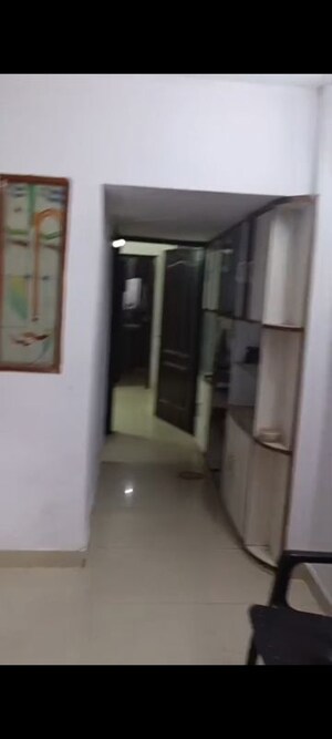 Building Lobby in 3 BHK Builder Floor at Vaishali Sector 5 – for Rent