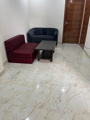 1 BHK Builder Floor For Rent in Sector 52