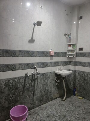 Attached Bathroom in 2 BHK Independent House at Laxmanpuri Colony – for Rent