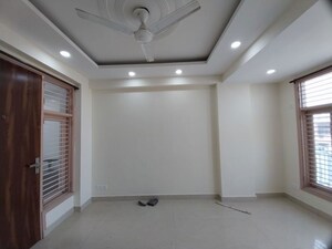 1 BHK Builder Floor For Rent in Chattarpur