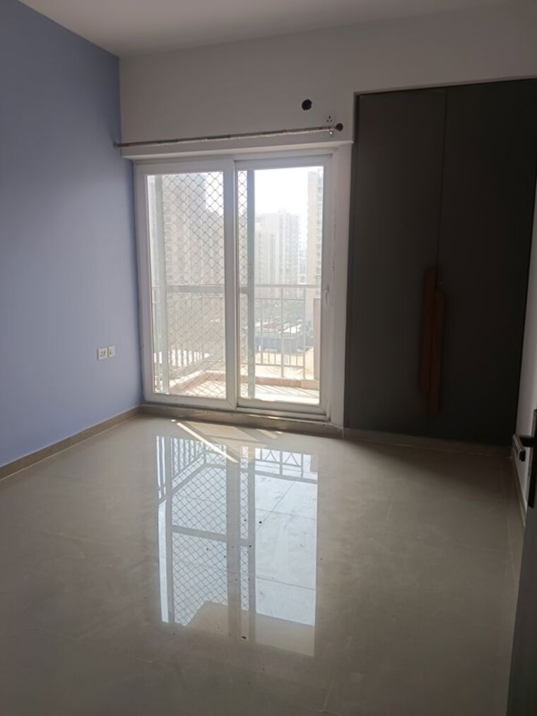 Room, shri-radha-aqua-garden 2 Bedroom 1050 Sq.Ft. Apartment In Sector 16b Greater Noida Greater Noida 10739836