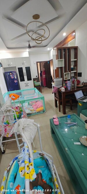 Team Area in 2 BHK Apartment at Suncity Avenue 76, Sector 76 – for Sale