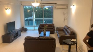 Living Room in 4 BHK Apartment at DLF The Icon, Dlf Phase V – for Rent