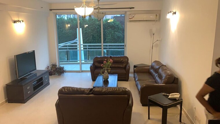 Living Room, dlf-the-icon 4 Bedroom 2575 Sq.Ft. Apartment In Dlf Phase V Gurgaon 10739813