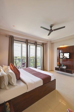 Living Room in  Pg at Sector 52 – for Rent