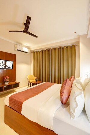 Bedroom in  Pg at Sector 52 – for Rent