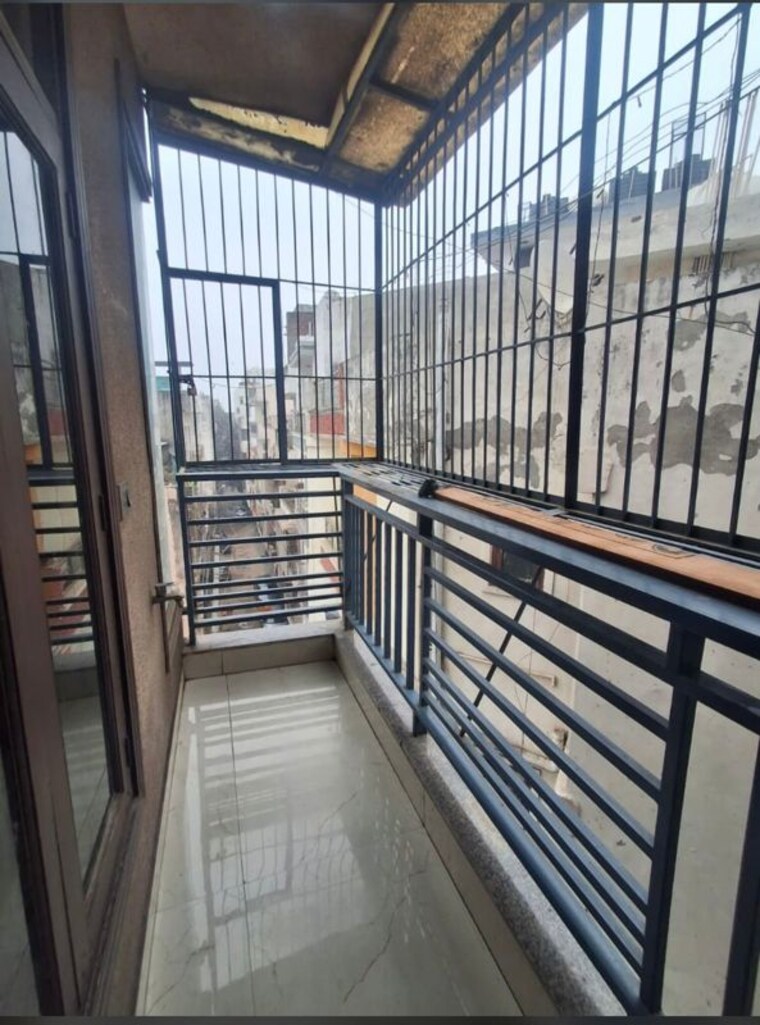 Balcony, chattarpur 2 Bedroom 800 Sq.Ft. Builder Floor In Chattarpur Delhi 10739887