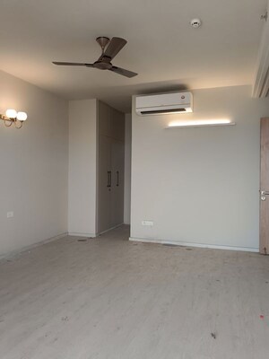 Room in 3 BHK Apartment at M3M Heights, Sector 65 – for Rent