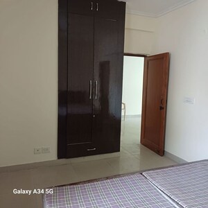 Room in 2 BHK Apartment at Penta Homes, Vip Road – for Rent