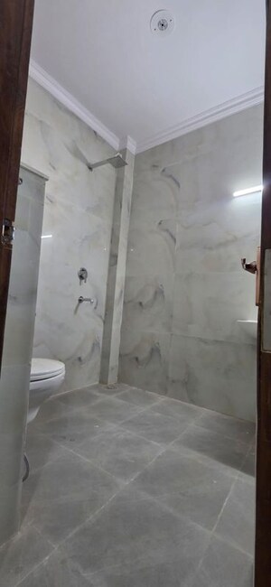 Bathroom in 3 BHK Builder Floor at RPS Palm Drive, Sector 88 – for Sale
