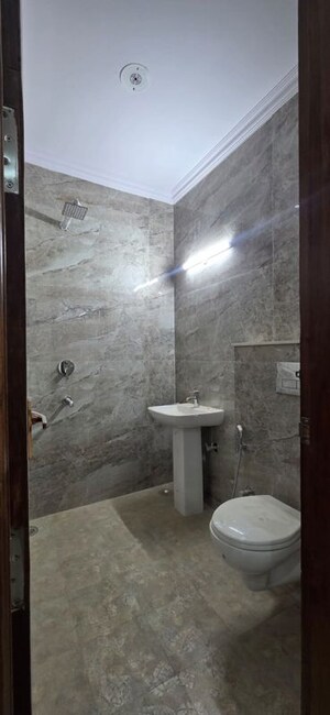 Bathroom in 3 BHK Builder Floor at RPS Palm Drive, Sector 88 – for Sale