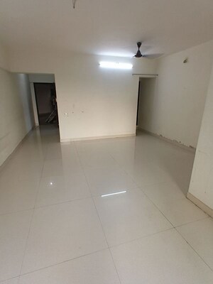 Room in 2 BHK Apartment at Acme Oasis, Kandivali East – for Sale
