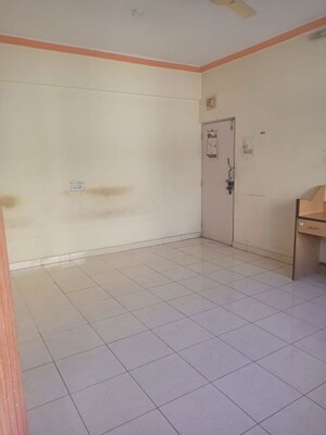 Room in 2 BHK Apartment at Morya Gosavi Raj Park, Chinchwad – for Rent