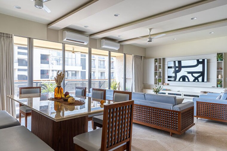 Living Room, janakpuri 4 Bedroom 325 Sq.Yd. Builder Floor In Janakpuri Delhi 10740013