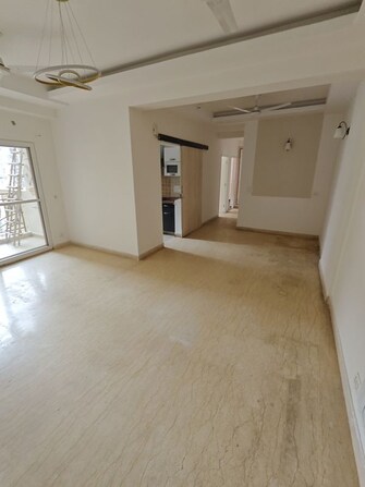 3 BHK +  1550 Sq.Ft. Apartment in Mahagun Moderne