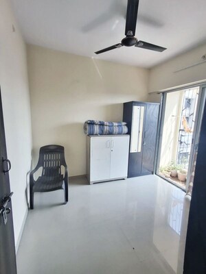 Team Area in 1 BHK Apartment at Bhandup West – for Rent