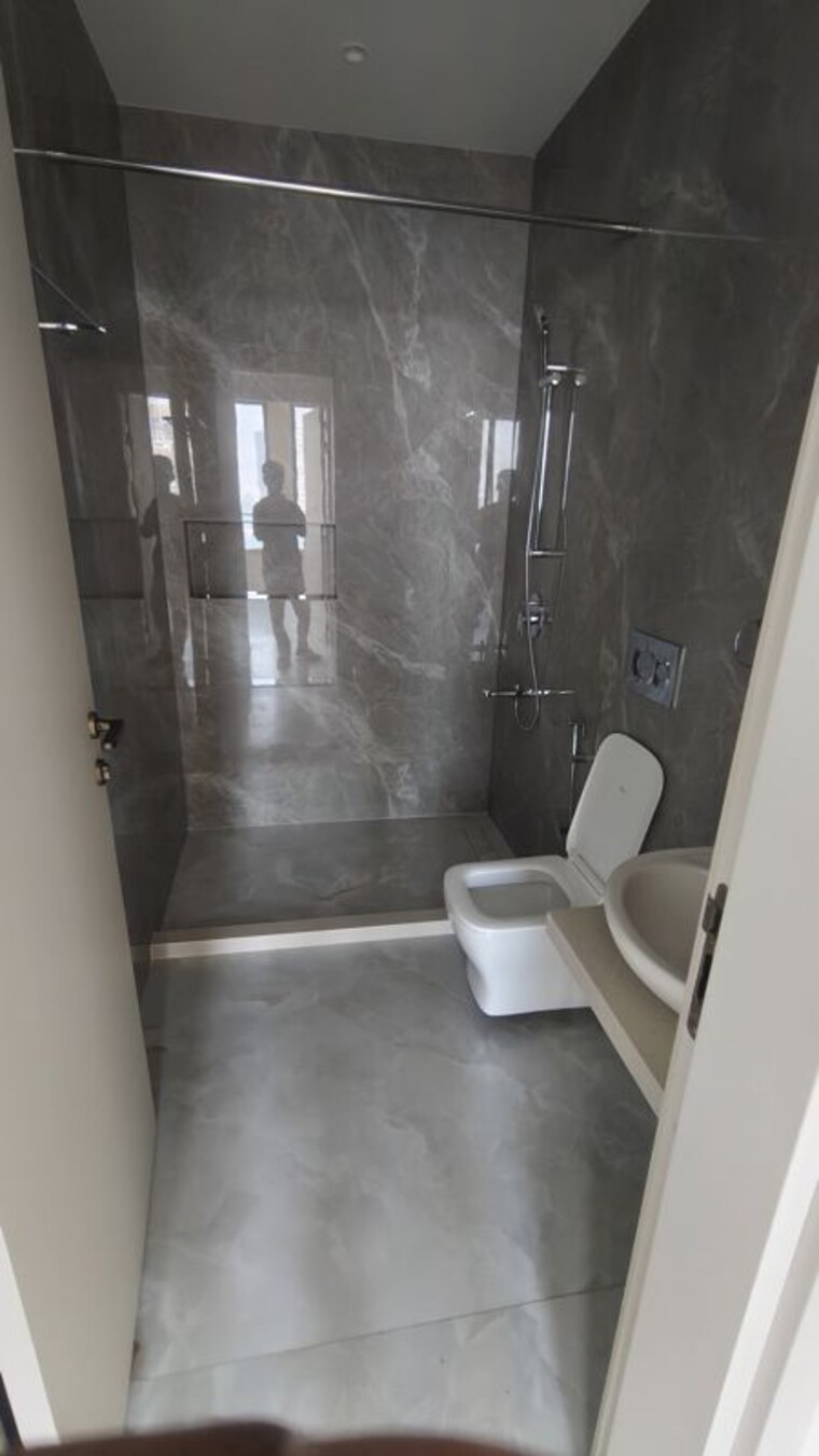 Bathroom, nahar-excalibur 3 Bedroom 1752 Sq.Ft. Apartment In Mahalaxmi Mumbai 10740040