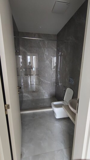 Furnished Amenities in 3 BHK Apartment at Nahar Excalibur, Mahalaxmi – for Rent