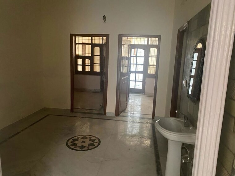 Room, sector 45 3 Bedroom 162 Sq.Yd. Builder Floor In Sector 45 Gurgaon 10740049