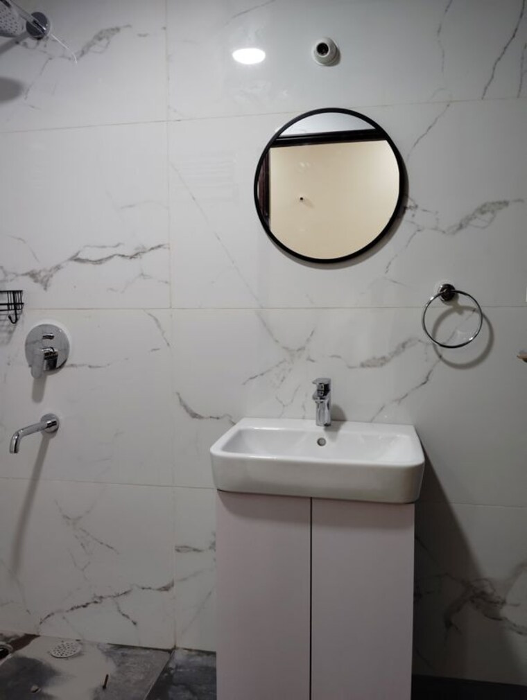 Bathroom, hallmark-treasor 3 Bedroom 1765 Sq.Ft. Apartment In Narsingi Hyderabad 10740076