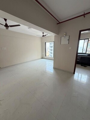 2 BHK Apartment For Rent in Dadar West