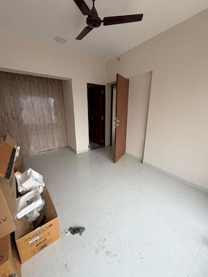 Room in 2 BHK Apartment at Dadar West – for Rent