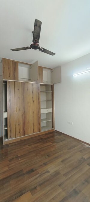 Room in 2 BHK Apartment at Century Breeze, Jakkuru – for Rent