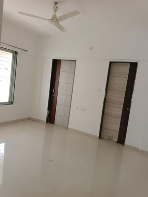 Room in 1 BHK Apartment at Kunal Nakshatram, Chinchwad – for Rent