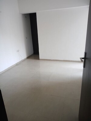 Room in 2 BHK Apartment at Nirala World Estate I, Tech Zone 4 Greater Noida – for Sale
