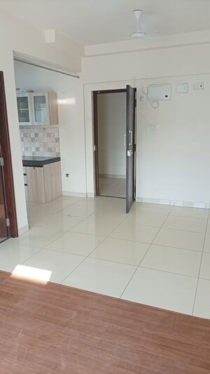 Room in Studio Apartment at Purvankara Emerald Bay, Mundhwa – for Rent