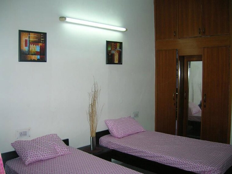 Bedroom, sector 14 1 RK 299 Sq.Ft. Independent House In Sector 14 Gurgaon 10740168