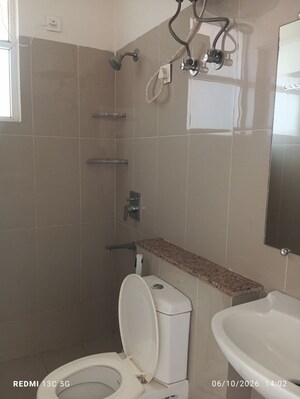 Bathroom in 2.5 BHK Apartment at Emaar Emerald Estate, Sector 65 – for Rent