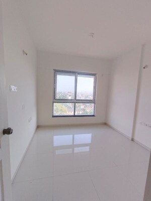 Room in 2 BHK Apartment at MSR Seasons, Chinchwad – for Rent