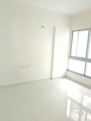 Room in 2 BHK Apartment at MSR Seasons, Chinchwad – for Rent