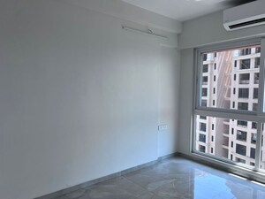 Room in 2 BHK Apartment at Concrete Sai Samast, Chembur – for Rent