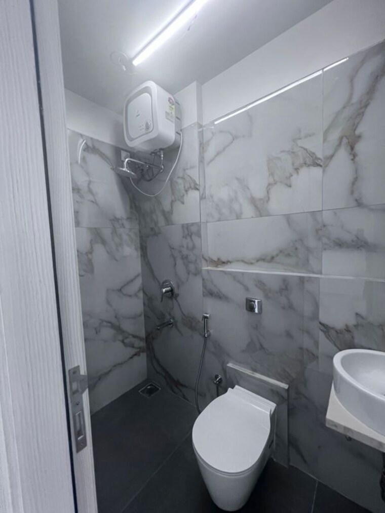 Bathroom, concrete-sai-samast 2 Bedroom 724 Sq.Ft. Apartment In Chembur Mumbai 10740175